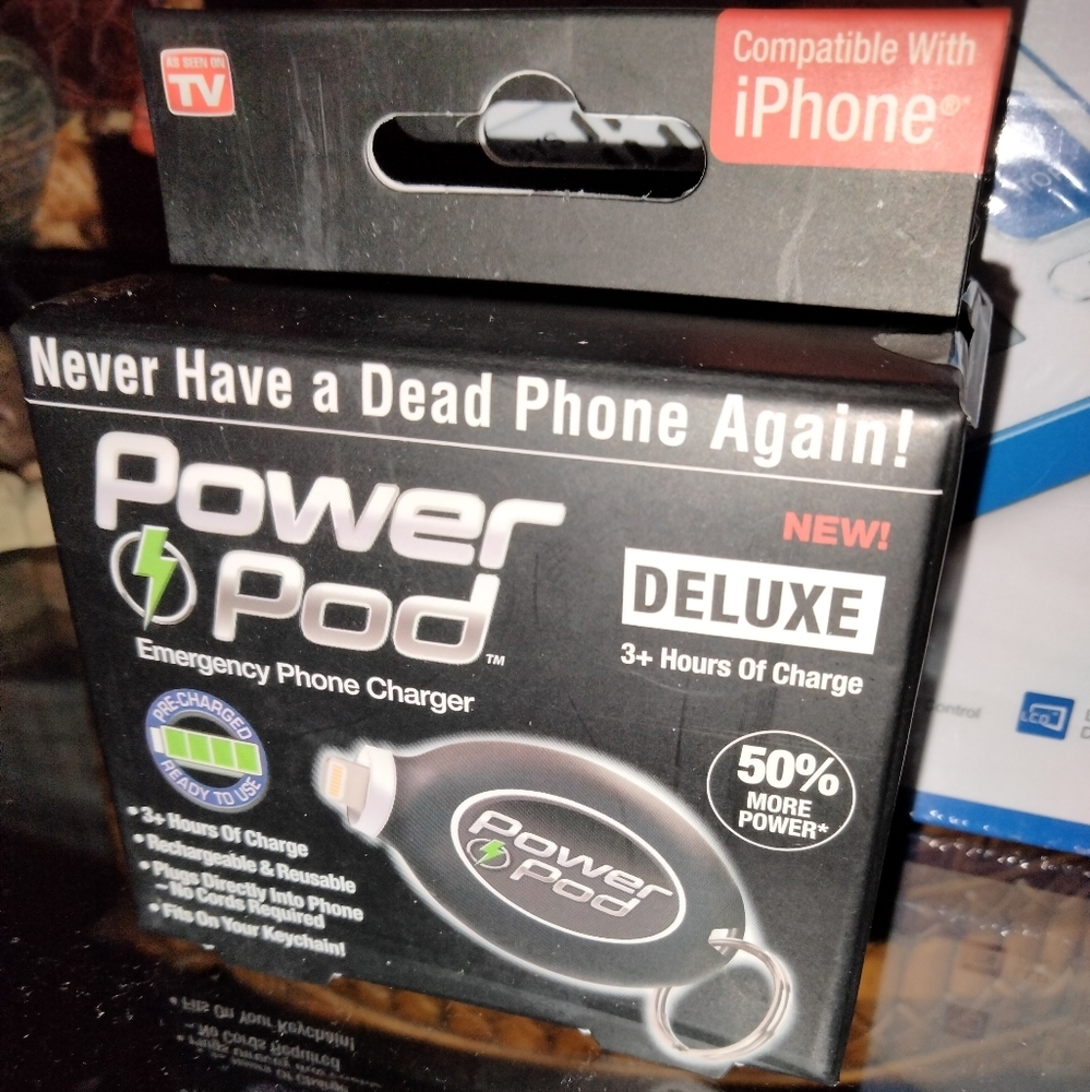Power Pod (As Seen on TV) iPhone New Deluxe Phone Charger Keychain (NEW-NIB)
